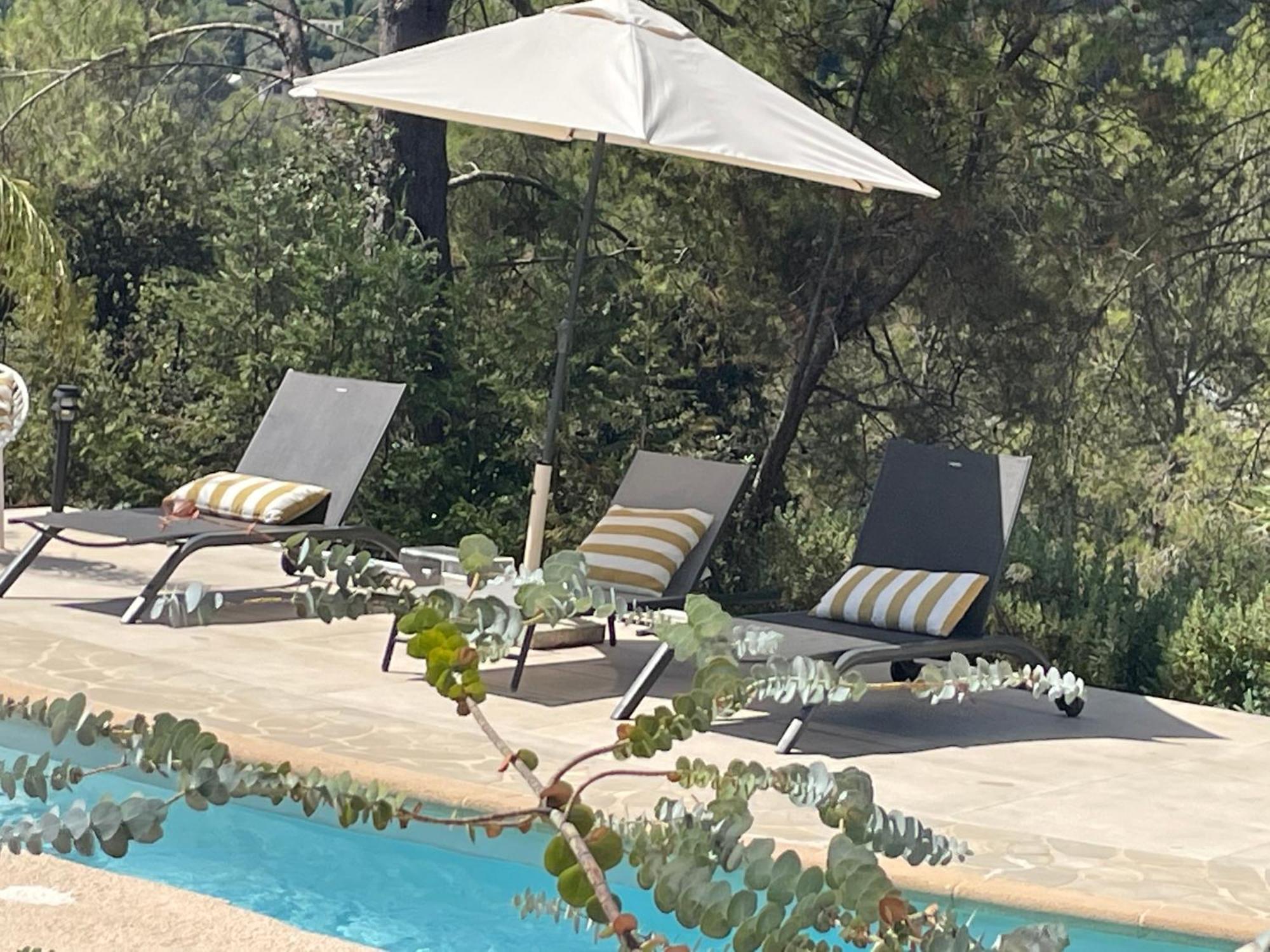 La Villa Des Carriers- Maison Avec Piscine Proche Mer Roquefort-les-Pins Exterior photo